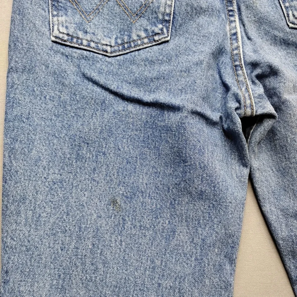 Wrangler 36MWZ Slim Fit Cowboy Cut Jeans Mens 32x32 Medium Wash Blue Denim